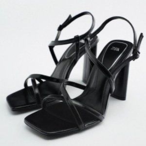 Zara, Women’s High Heel Strappy Sandals in Black. Size: 7.5 (US) tags removed